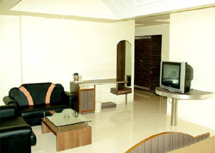 Hotel Pride, Porbandar 4